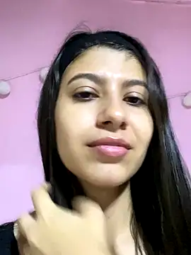 Lenapink19 online show from September 29, 2025, 10:58 pm