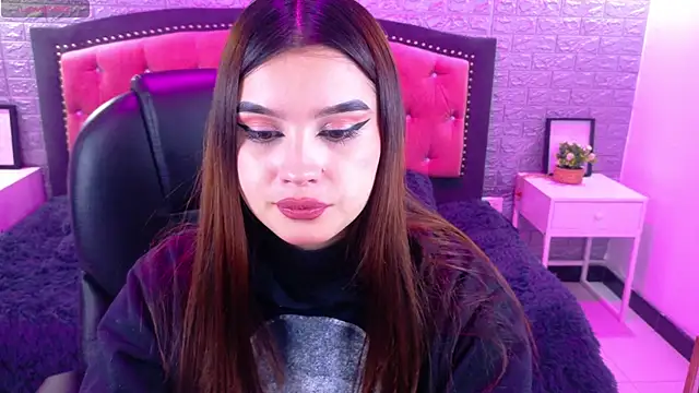 Natalie loffreda online show from October 28, 2025, 2:59 am