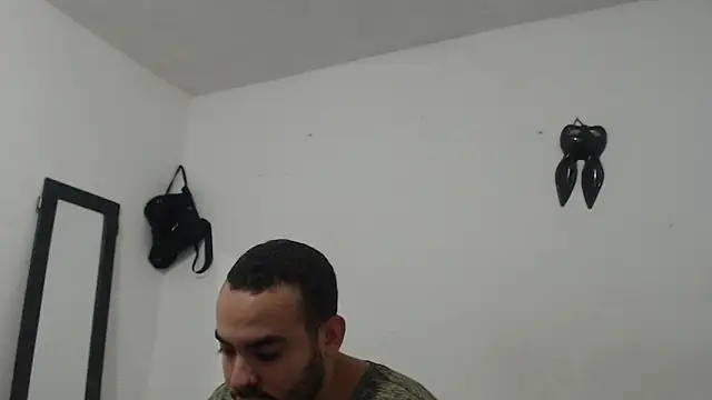 Ana ThiagoxX online show from September 13, 2025, 1:05 am