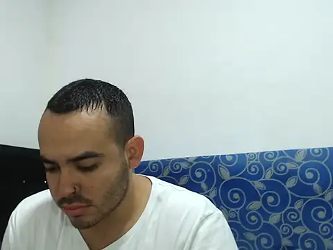 Ana ThiagoxX online show from February 4, 2026, 7:42 pm