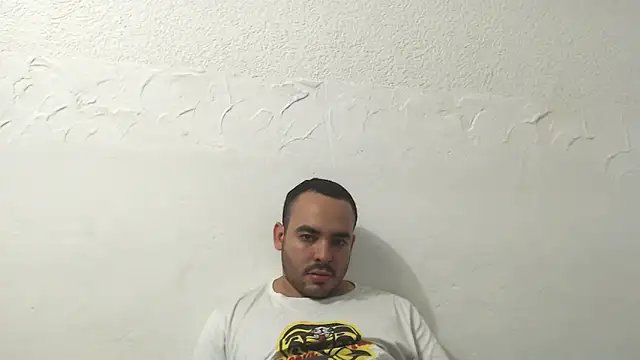 Ana ThiagoxX online show from May 16, 2026, 12:07 am