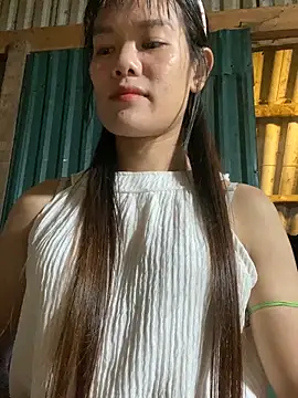 Snapshot of PhanHaa chatting on September 24, 2025, 12:08 pm PhanHaa online show from September 24, 2025, 12:08 pm