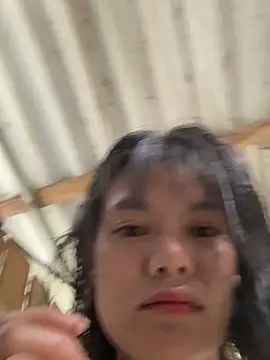 Snapshot of PhanHaa chatting on December 18, 2025, 12:38 am PhanHaa online show from December 18, 2025, 12:38 am