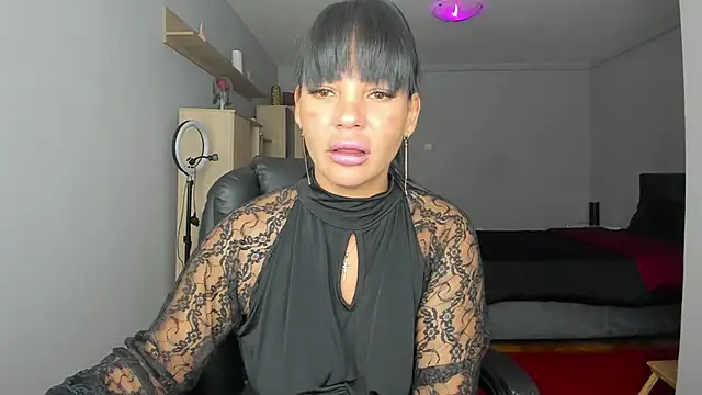 Ella sweety00 online show from September 30, 2025, 3:39 pm