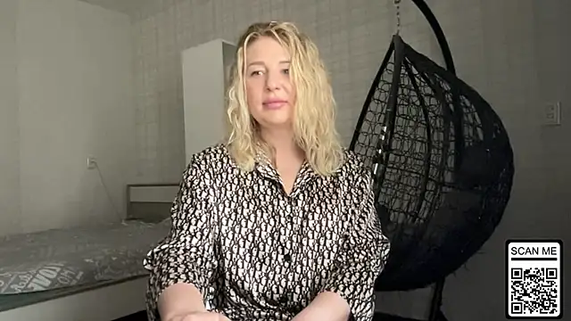 Blondie xoxoxo online show from May 26, 2026, 11:39 am