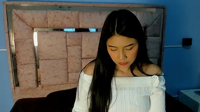 LICKY LOV online show from November 28, 2025, 3:20 am