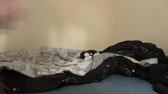 Kitty5348 online show from April 7, 2026, 12:27 pm