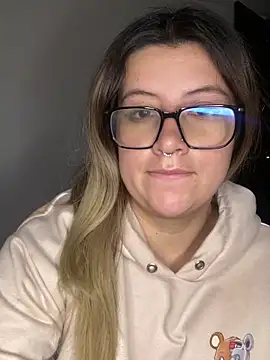 Snapshot of Blair_Bunnyy chatting on February 24, 2026, 6:11 am Blair Bunnyy online show from February 24, 2026, 6:11 am