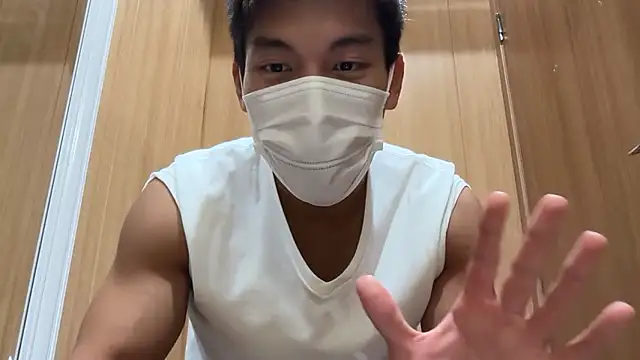 Snapshot of masucle216 chatting on December 19, 2025, 2:35 pm masucle216 online show from December 19, 2025, 2:35 pm