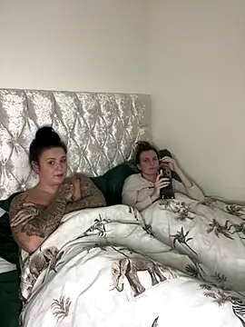 Charsworld online show from December 18, 2025, 5:52 pm