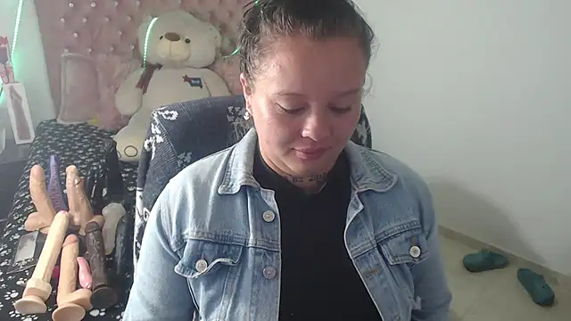 Snapshot of patty_squirt_ chatting on February 17, 2026, 2:41 am patty squirt online show from February 17, 2026, 2:41 am