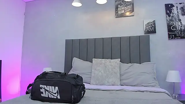 violet and myers online show from October 30, 2025, 11:11 am