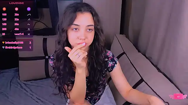 Dilara Mee online show from October 25, 2025, 6:57 pm