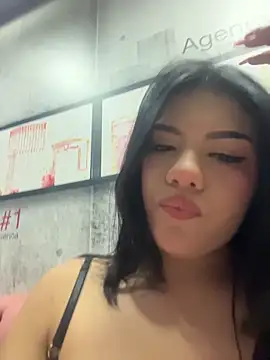 PippyPamXXX online show from April 17, 2026, 5:21 am