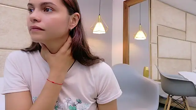 Snapshot of Ashley_HotGirl chatting on December 19, 2025, 6:04 pm Ashley HotGirl online show from December 19, 2025, 6:04 pm