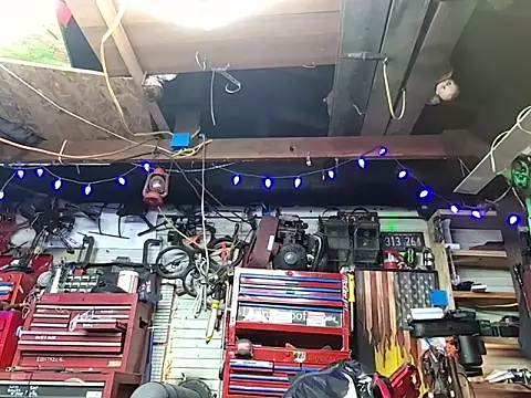 twistafatpipe online show from February 27, 2026, 7:36 pm