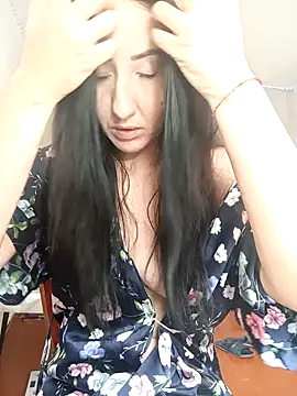 Snapshot of Lili_Doris chatting on September 18, 2025, 7:54 am Lili Doris online show from September 18, 2025, 7:54 am