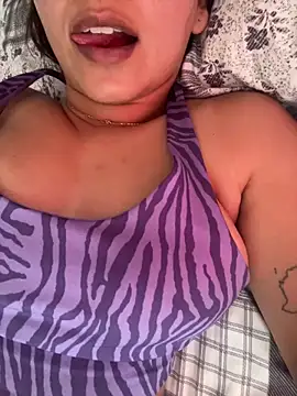 LatinaHottt online show from March 15, 2026, 8:48 pm