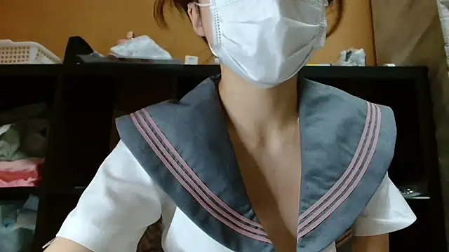 natsumiii online show from September 16, 2025, 1:01 pm