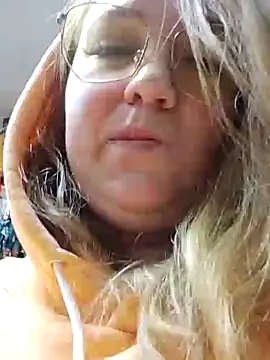 Kiss Eva online show from January 24, 2025, 8:23 am