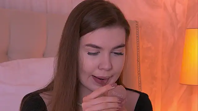 AshleyEvance online show from March 15, 2026, 6:08 am