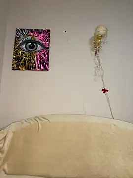 April Purr online show from March 15, 2026, 7:25 am