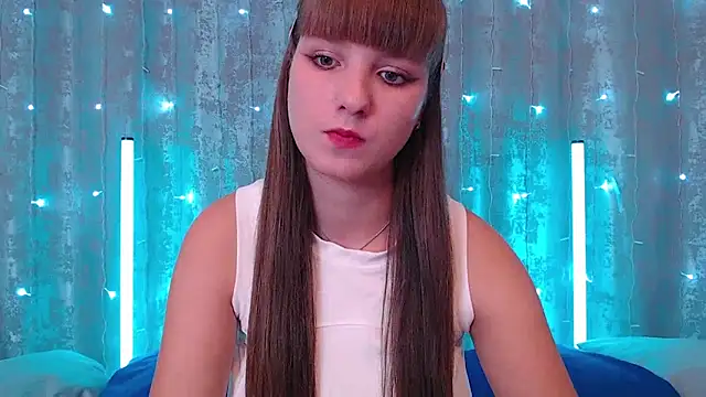 Snapshot of Leonaalove chatting on October 4, 2025, 1:58 am Leonaalove online show from October 4, 2025, 1:58 am