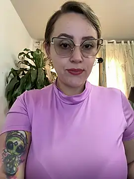 Snapshot of CurvyLust_x chatting on April 23, 2026, 1:46 pm CurvyLust x online show from April 23, 2026, 1:46 pm