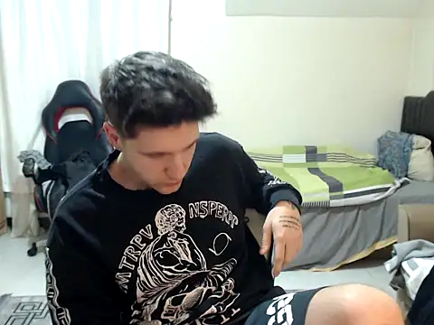 2handsomemann online show from February 2, 2026, 6:50 pm