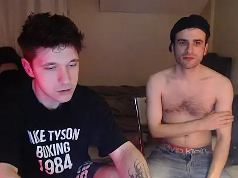 2handsomemann online show from April 15, 2026, 8:20 pm