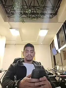 Snapshot of Juann-cock chatting on July 12, 2026, 9:33 am Juann-cock online show from July 12, 2026, 9:33 am