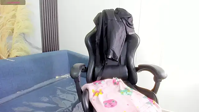 ShaunaDream online show from February 11, 2026, 3:44 am