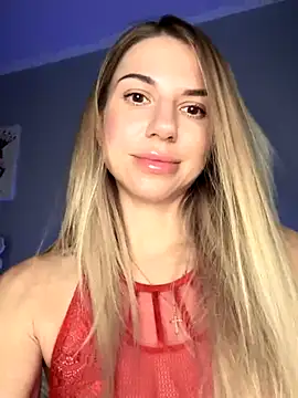 Snapshot of Prettie_Katrin chatting on October 4, 2025, 10:13 am Prettie Katrin online show from October 4, 2025, 10:13 am