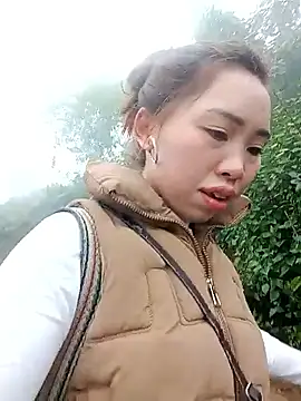 Snapshot of sulove_xx chatting on February 1, 2026, 2:32 am sulove xx online show from February 1, 2026, 2:32 am