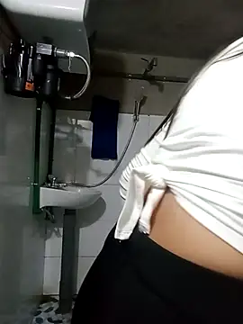 sulove xx online show from March 5, 2026, 1:01 am