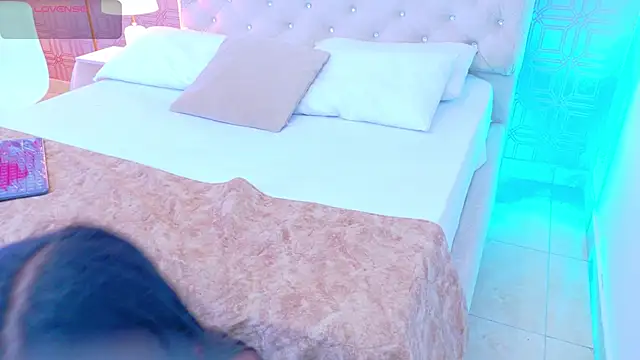 Samanta Isel online show from February 17, 2026, 3:03 am