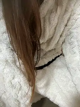 Snapshot of miko_o0 chatting on November 20, 2025, 2:17 pm miko o0 online show from November 20, 2025, 2:17 pm