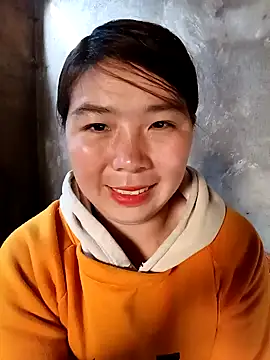 quynhkoolbae online show from December 21, 2025, 1:35 am