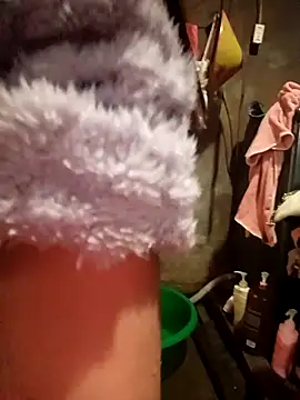 quynhkoolbae online show from February 25, 2026, 1:59 am