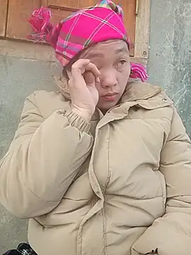 miumiu 00 online show from February 27, 2026, 2:22 am