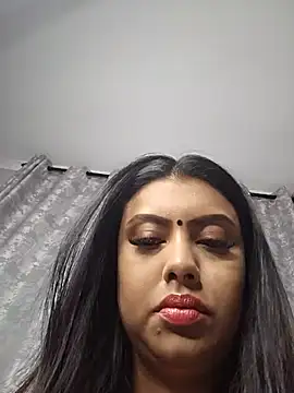 Snapshot of Indian_GlowingMiax chatting on February 18, 2026, 2:07 am Indian GlowingMiax online show from February 18, 2026, 2:07 am