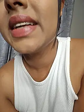Snapshot of Indian_GlowingMiax chatting on February 20, 2026, 9:43 am Indian GlowingMiax online show from February 20, 2026, 9:43 am