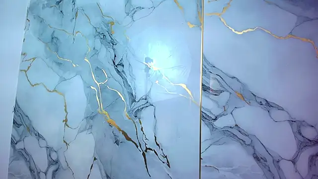 Suxan White  online show from March 5, 2026, 11:17 am