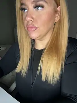 MysteriousMylaX online show from November 3, 2025, 2:29 pm