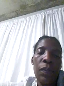 londie2 online show from November 6, 2025, 5:58 pm