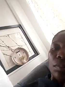 londie2 online show from November 14, 2025, 6:45 am