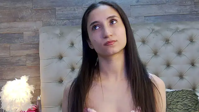 CarolinaBlair online show from October 2, 2025, 6:09 am