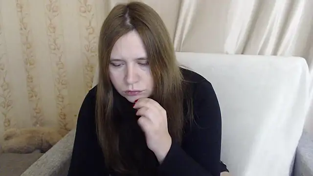 AdelinaLawson online show from December 19, 2024, 2:46 pm