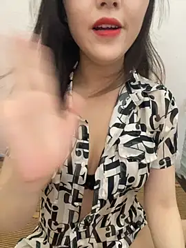 Dieknr online show from October 6, 2025, 1:25 am