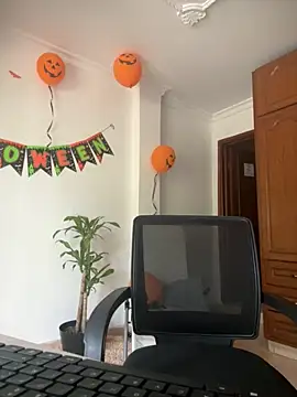 Snapshot of olivia_jass chatting on October 28, 2025, 1:36 pm olivia jass online show from October 28, 2025, 1:36 pm